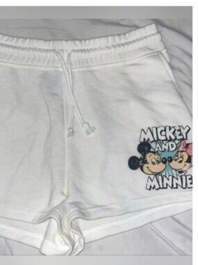 Disney Mickey and Minnie shorts sz xl